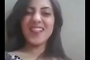Sexy Pakistani sucking her tight boobs 97 sec